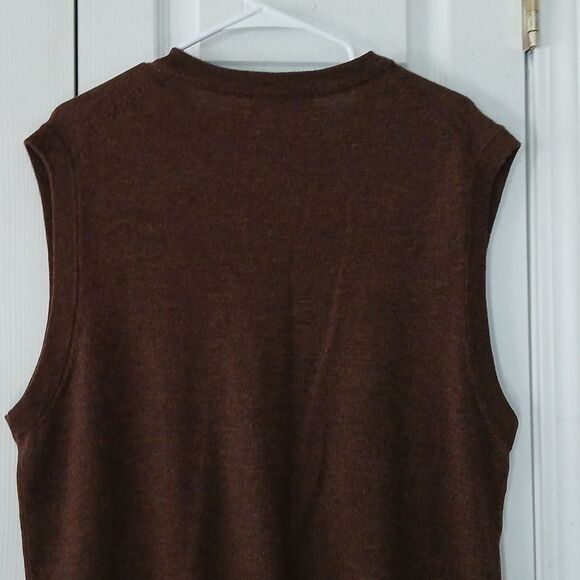 Turnbury Brown 100% Extra Fine Merino Wool V-neck sweater vest Sz L NWOT - Picture 7 of 7